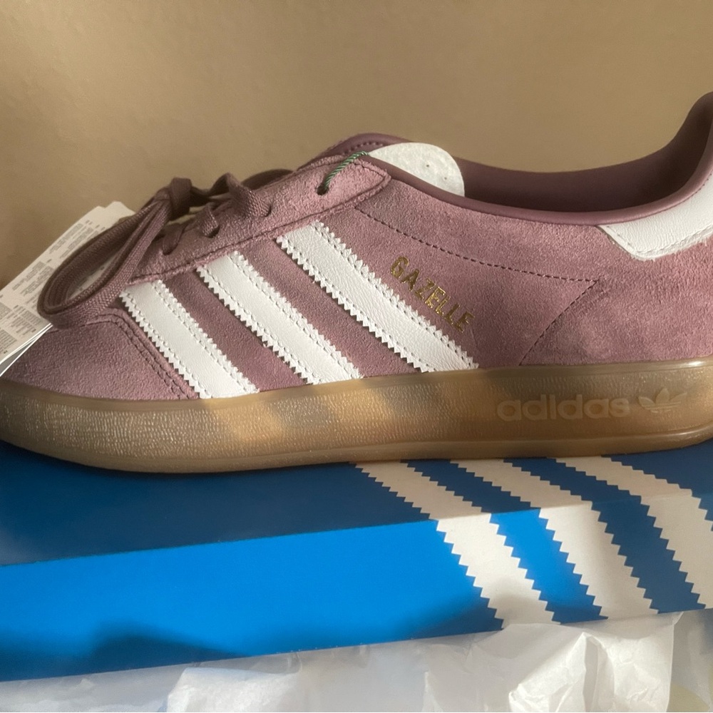 Adidas gazelles indoor shadow fig